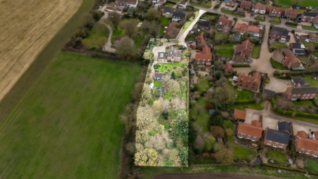 Property photo 3 of 42 4991025