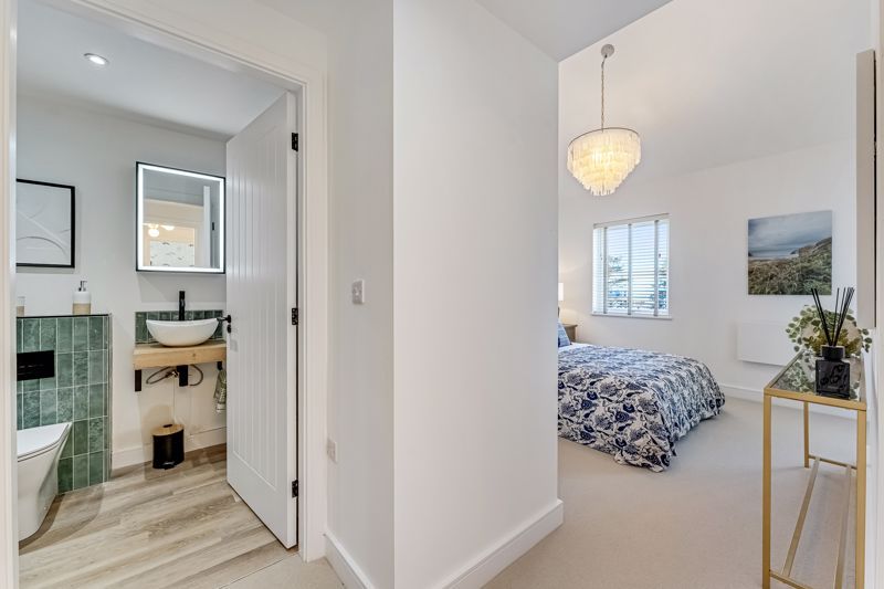 Property photo 3 of 19 Photo 4