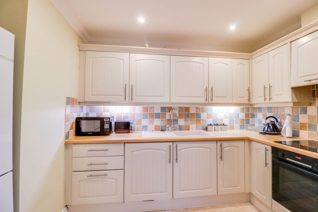 Property photo 3 of 14 Img_6879-Img_6881