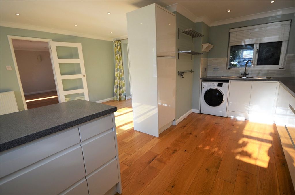 Property photo 3 of 18 Picture No. 28