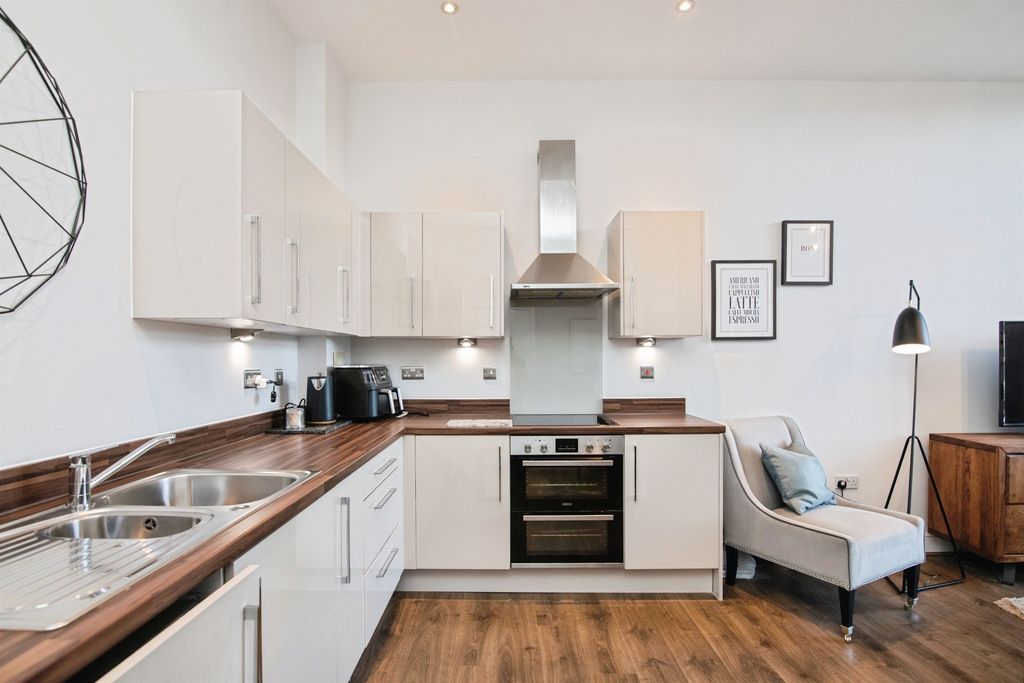 Additional image 6 of 2 bed flat for saleMallows Grove, Dudley DY1