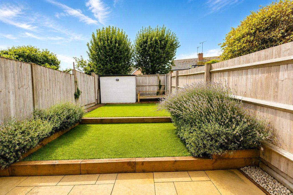 Property photo 2 of 14 Garden