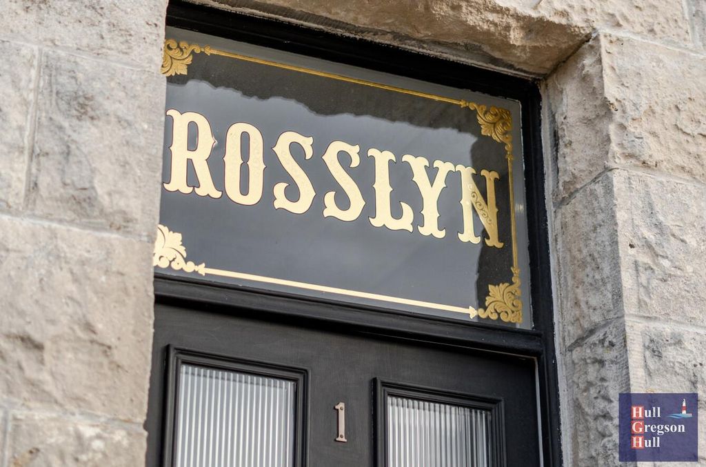 Property photo 2 of 38 04130B1d-4149-43c4-8Fe5-098B3206043d.Jpg