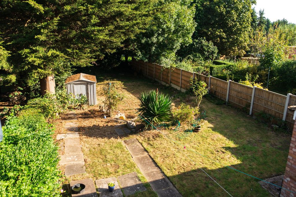 Property photo 3 of 35