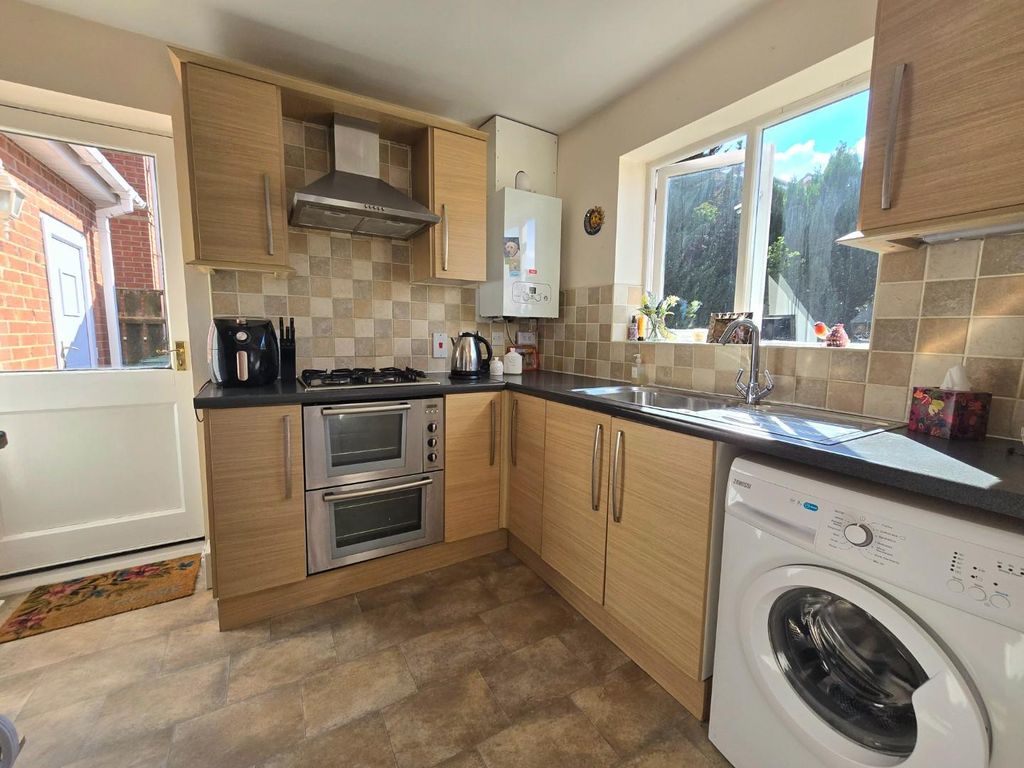 Property photo 3 of 14