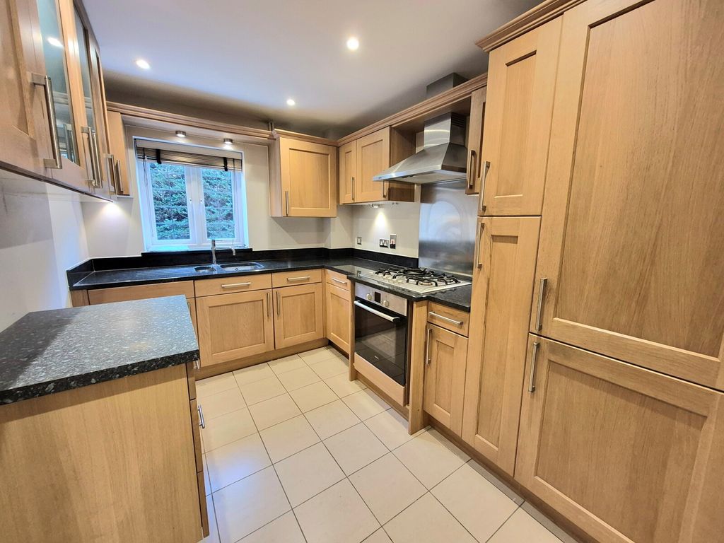 Property photo 2 of 18 Picture No. 56