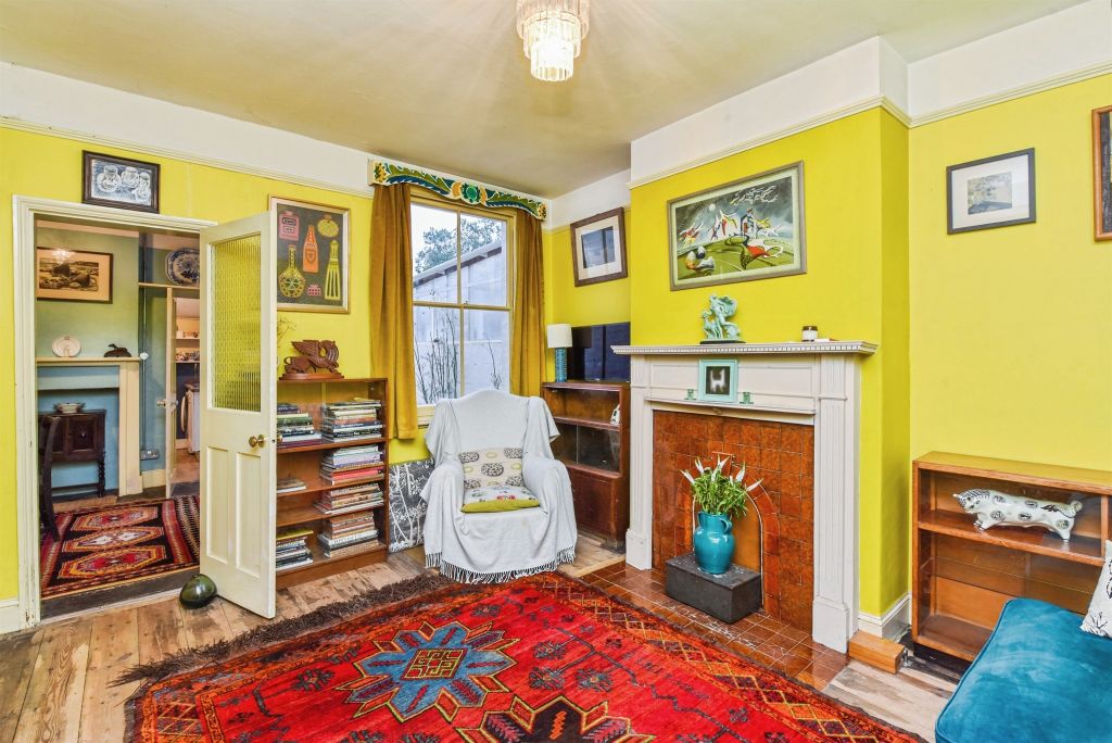 Property photo 2 of 11