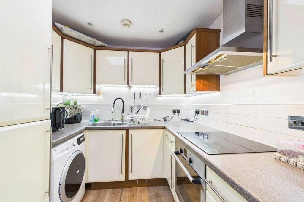 Property photo 2 of 6 Picture No. 07