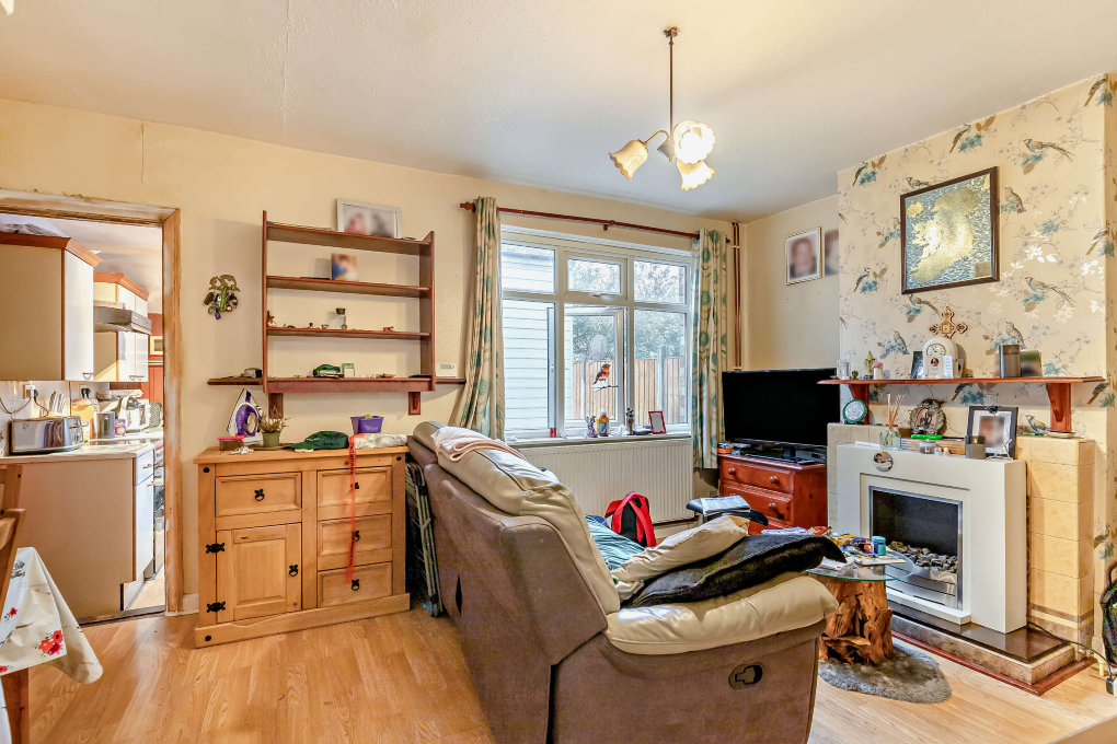 Property photo 2 of 8