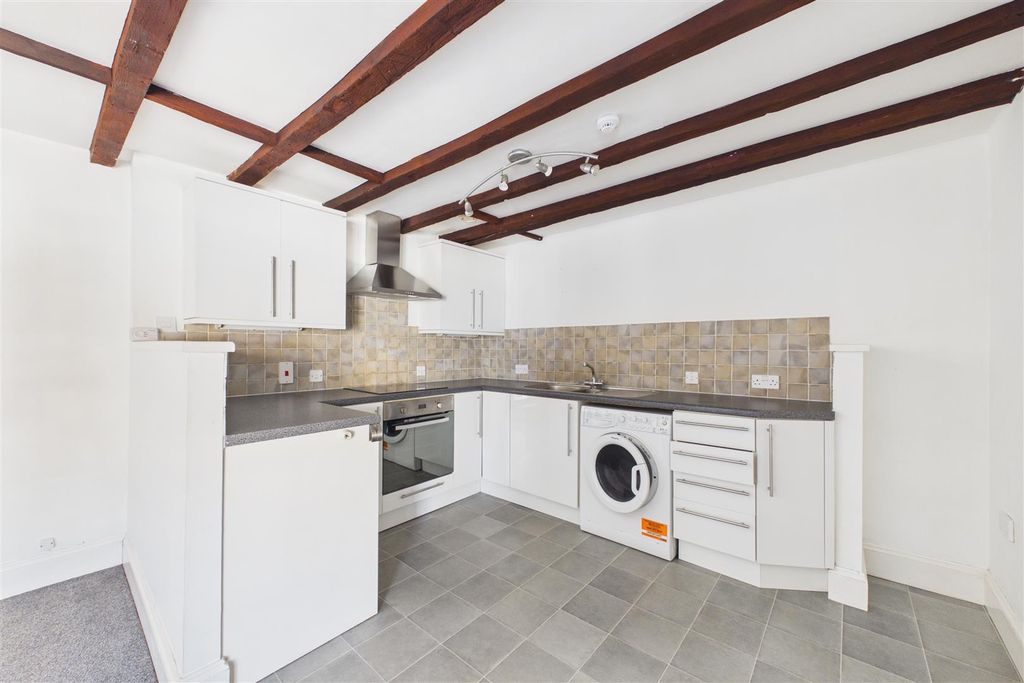 2 bed flat for saleHobbs Lane, Bristol BS1