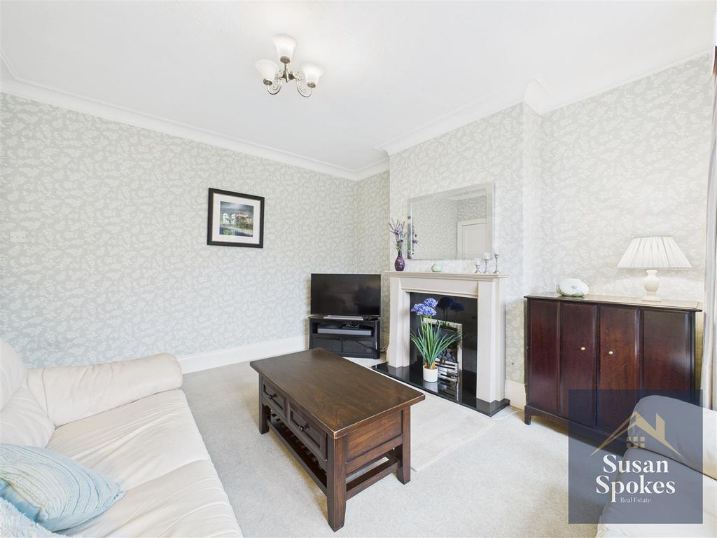 Property photo 2 of 35 Cam01858G0-Pr0159-Still017.Jpg