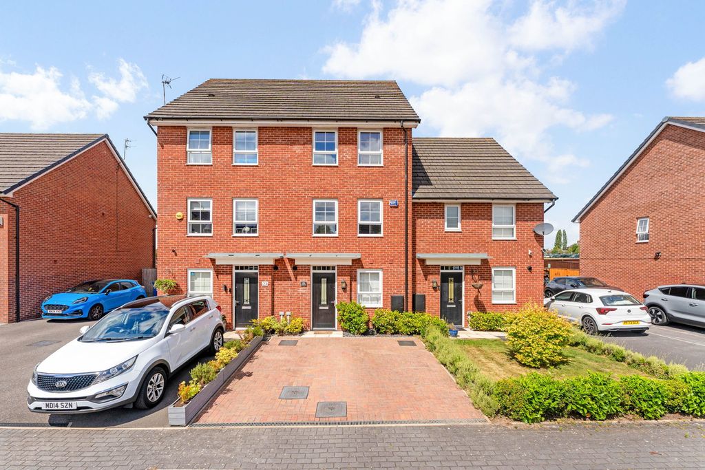 Property photo 1 of 52