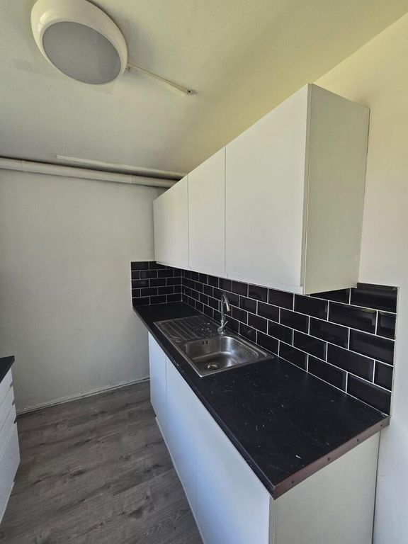 Property photo 1 of 6 Photo-2024-08-31-14-