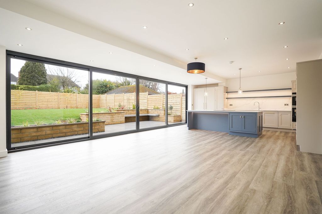 Property photo 2 of 37 Kitchen Dining Area