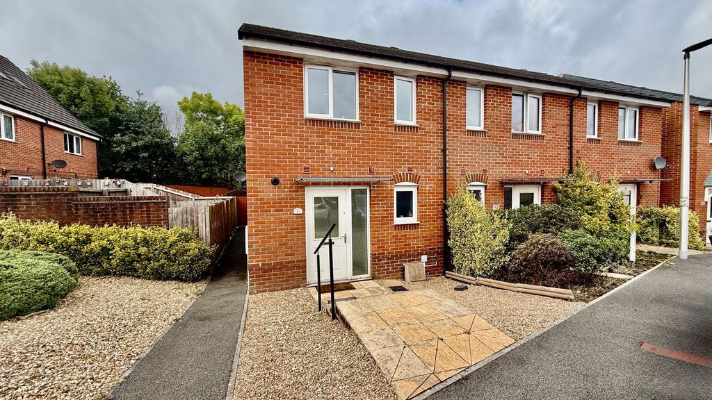 Property photo 1 of 9