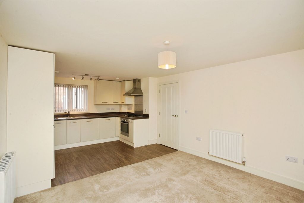 Additional image 7 of 2 bed flat for saleWeinstock Court Tainter Close, Rugby CV21