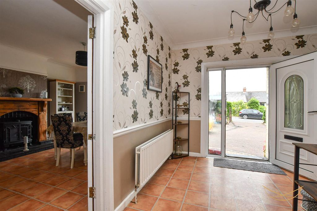 Additional image 4 of 4 bed semi-detached house for saleStation Road, Greenisland BT38
