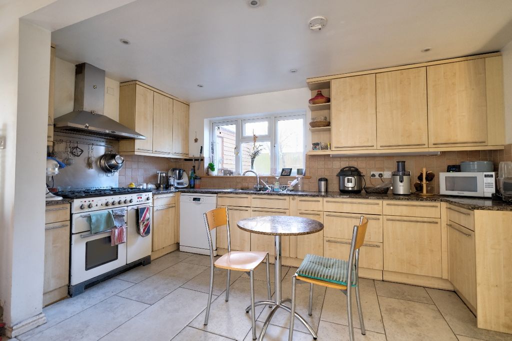 Property photo 2 of 20 Kitchen Dining