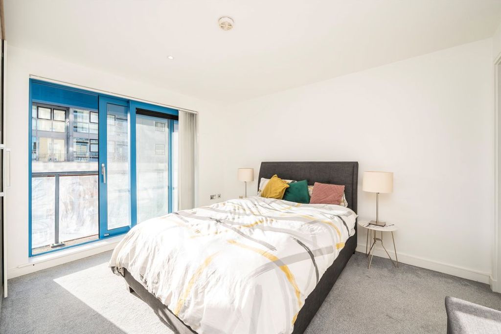 Property photo 3 of 8