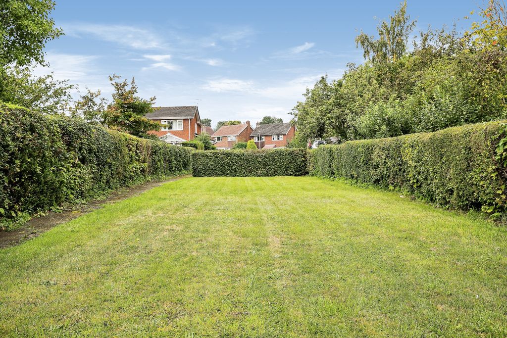 Property photo 2 of 11 Rear Garden