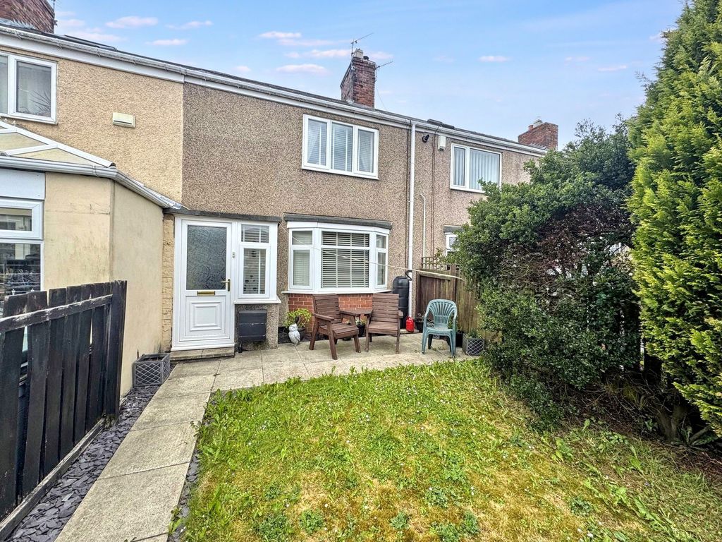 Property photo 1 of 18