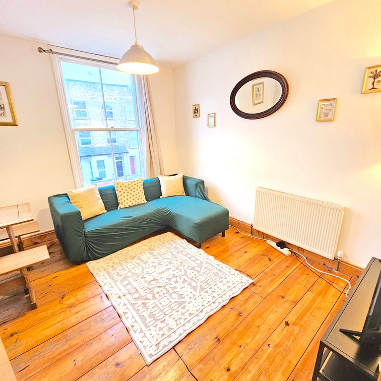 Property photo 3 of 17