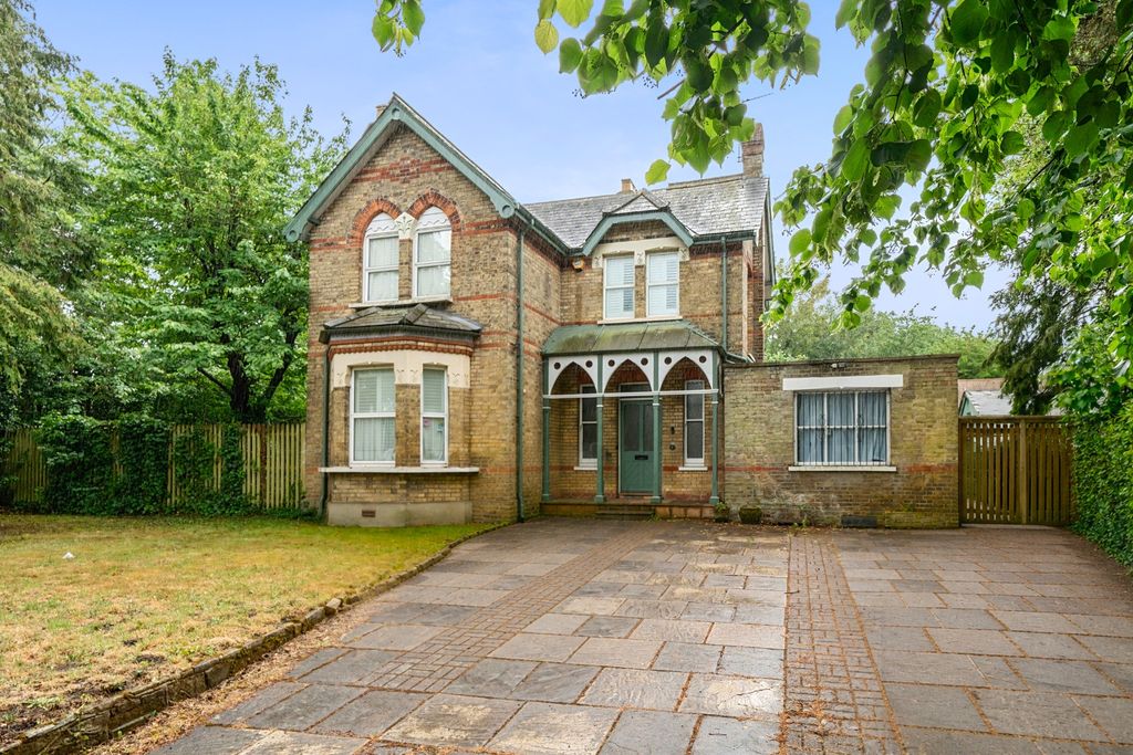 Property photo 1 of 18 5191801