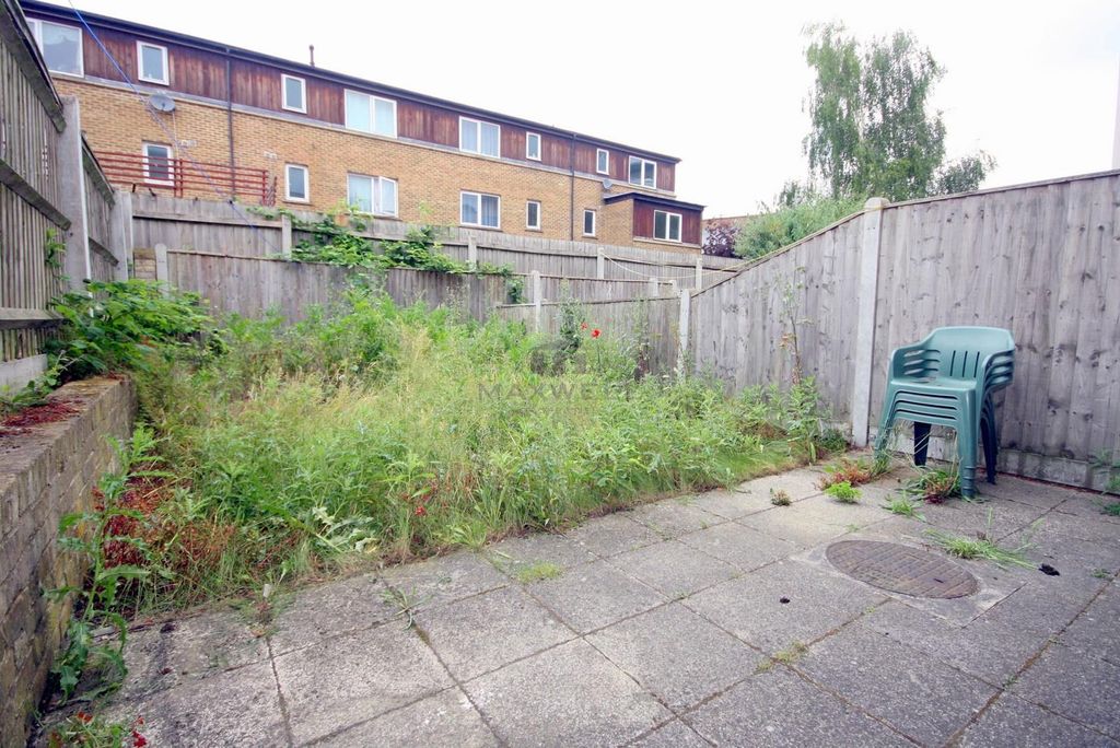 Property photo 3 of 20