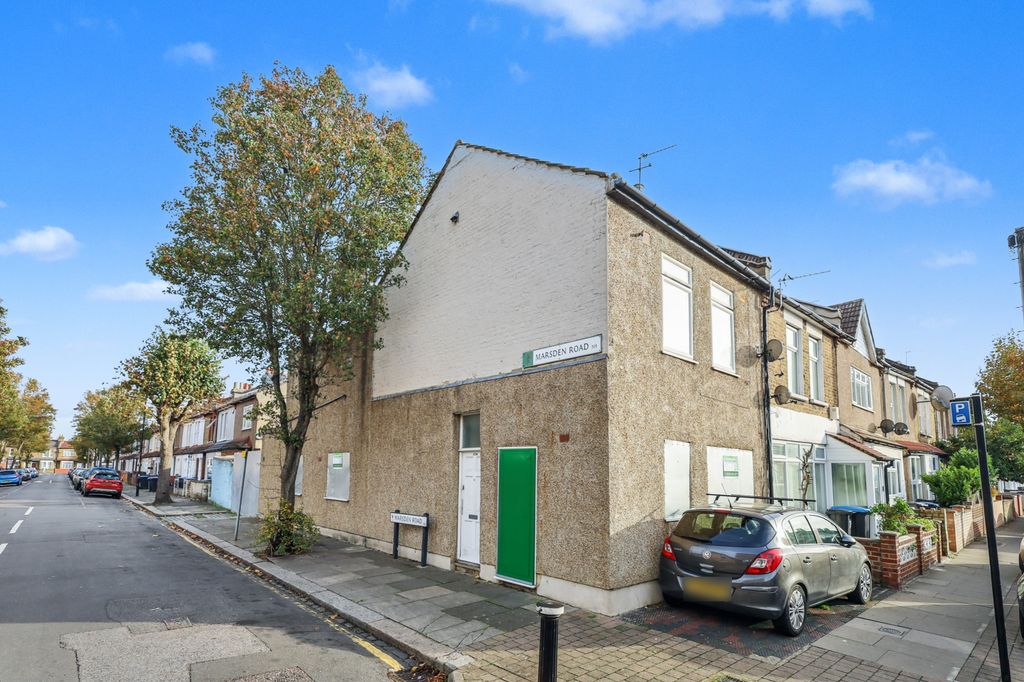 Property photo 1 of 22 69 Town Road London, N9 0Sj