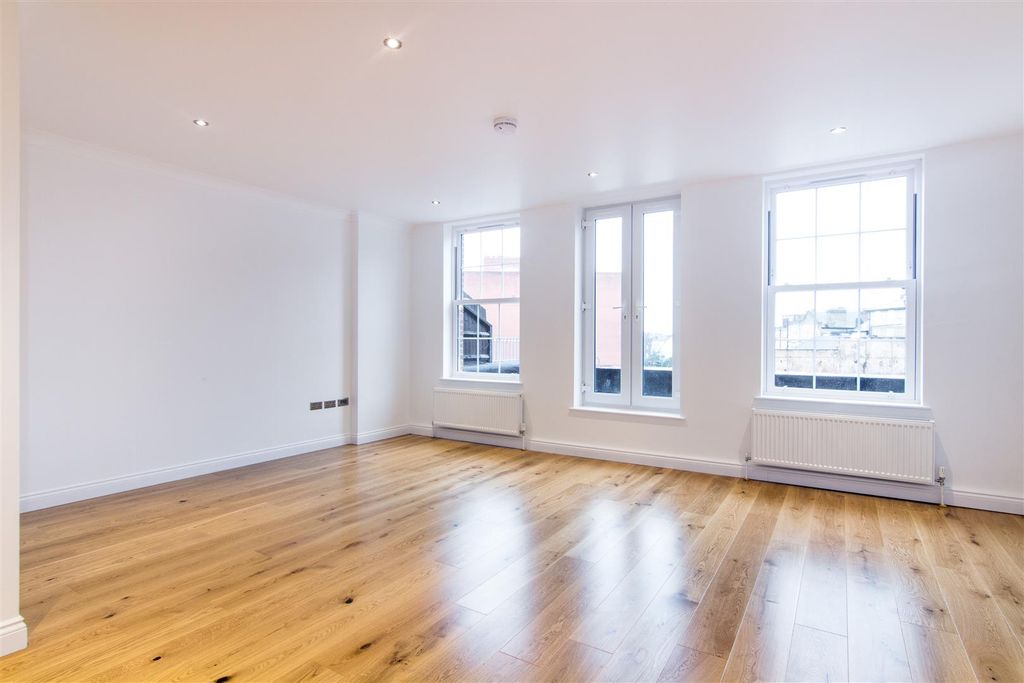 Property photo 2 of 10 {C1Fa452B-617A-4A9F-8E63-7Dce0D072188}[1].Jpg