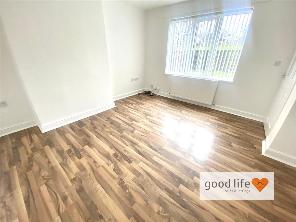 Property photo 2 of 17 20260212_122650944_Ios33Washington.Jpg