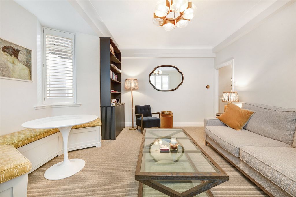 Property photo 2 of 11 Reception Room