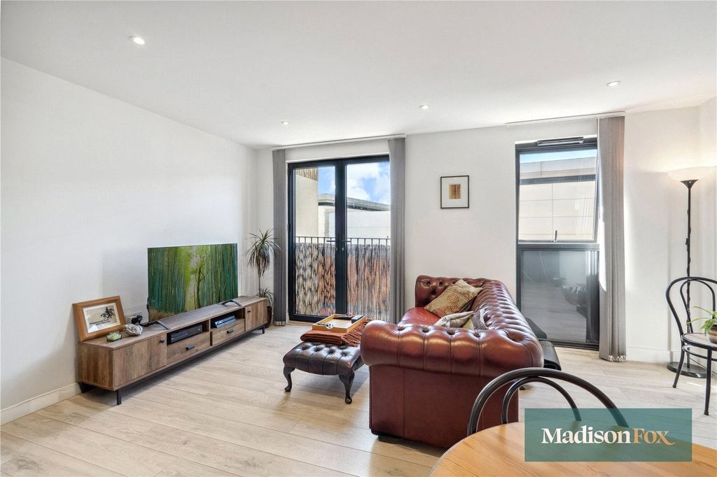 Property photo 2 of 10 Picture No. 09