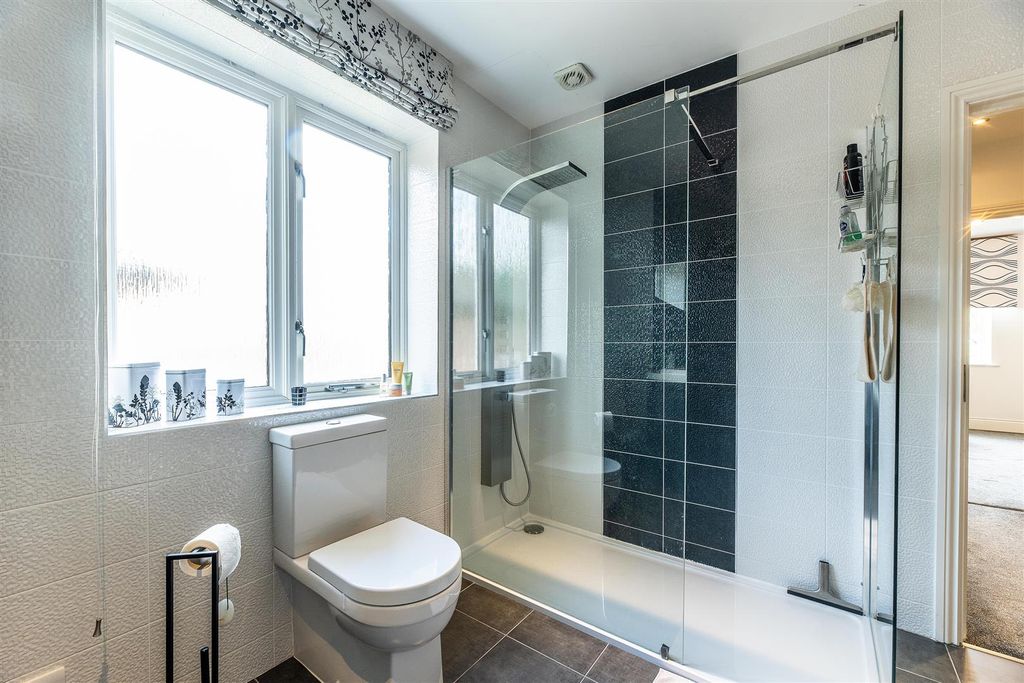 Additional image 19 of 5 bed detached house for saleNicker Hill, Keyworth NG12
