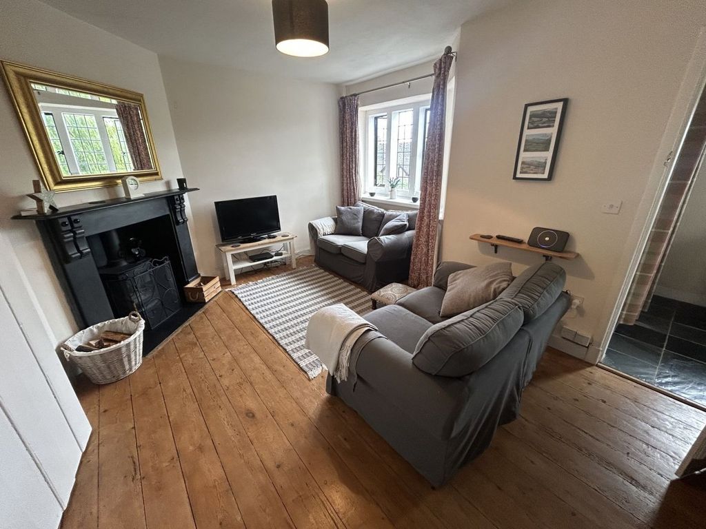 Property photo 3 of 17