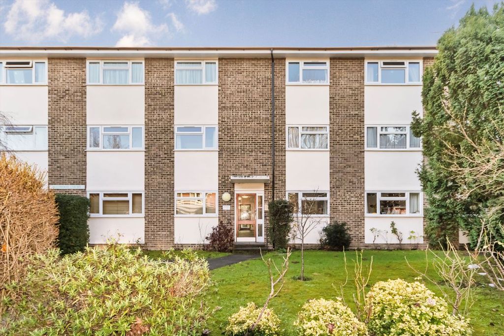 Property photo 1 of 5