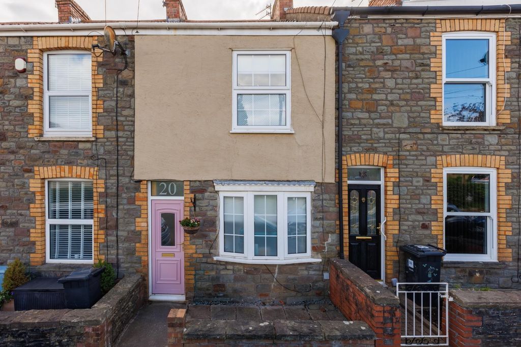 Property photo 2 of 20 20 Bath Street-24.Jpg