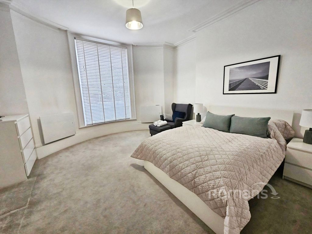 Property photo 2 of 9 Pbox-Img.Jpg