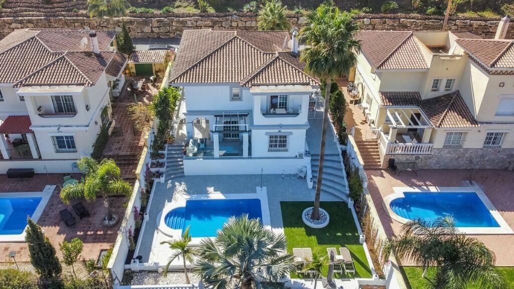 Property photo 1 of 3