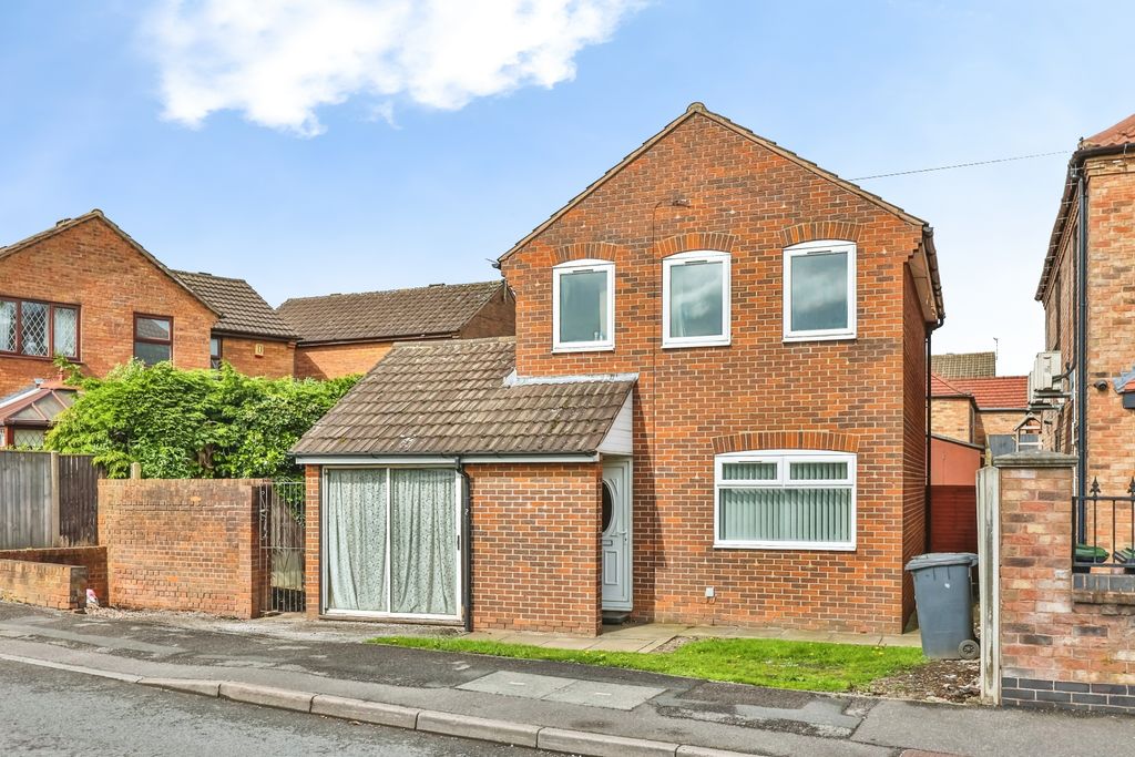 Property photo 1 of 15