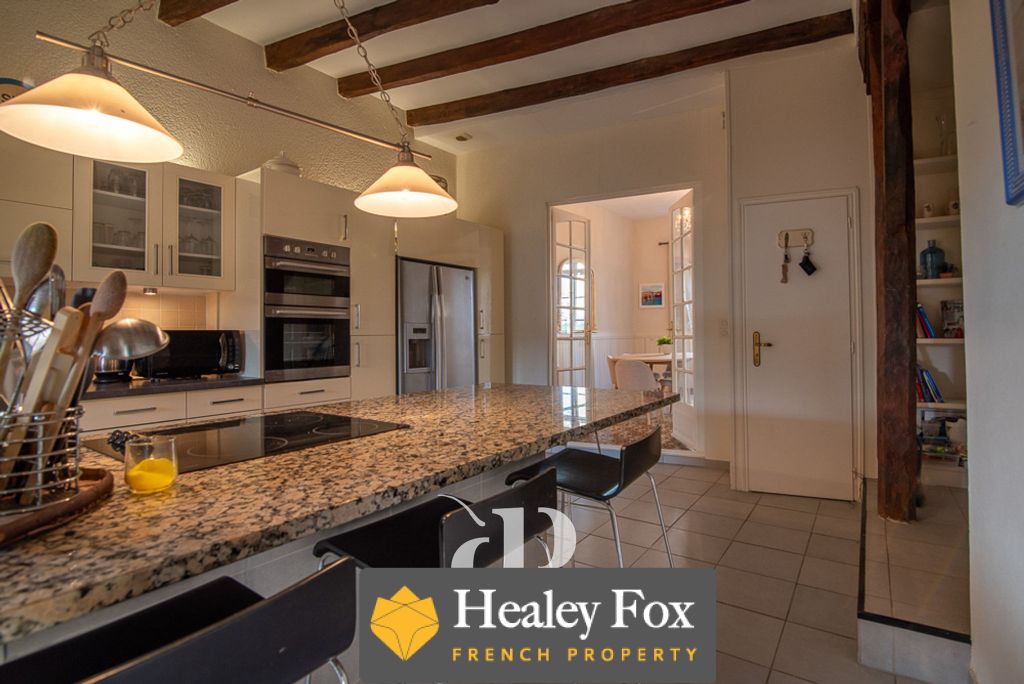 Property photo 3 of 24