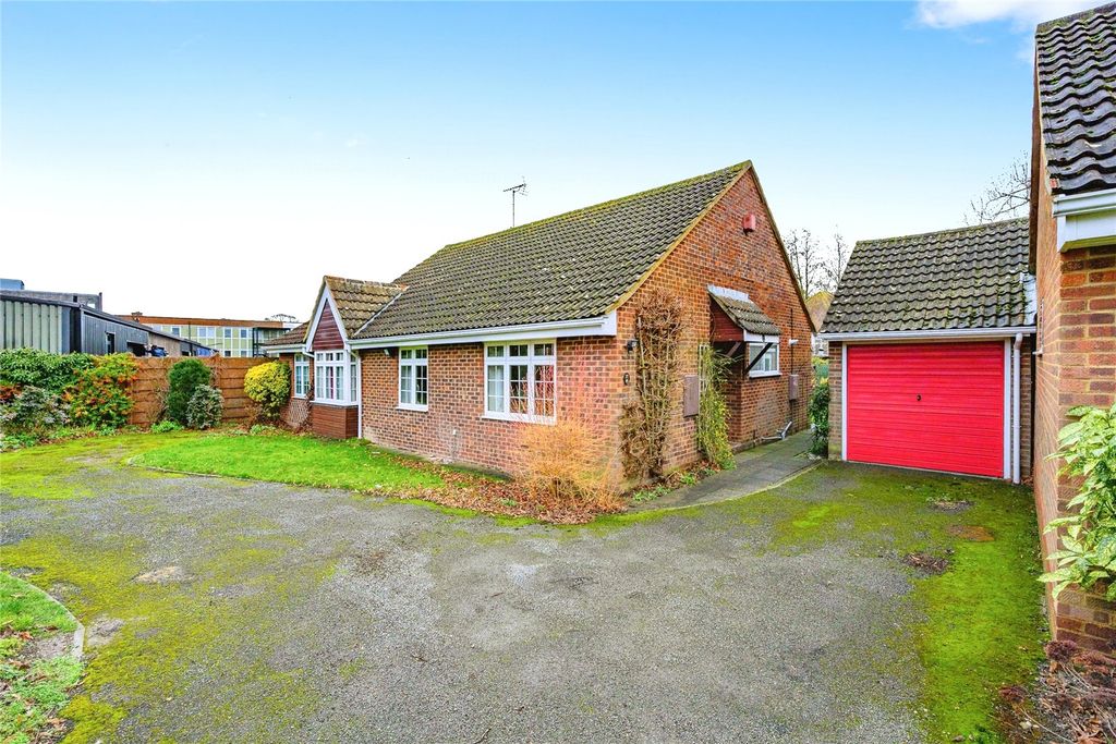 Property photo 1 of 16 Front