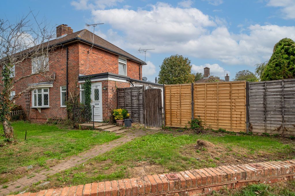 Property photo 1 of 19 Photo 16