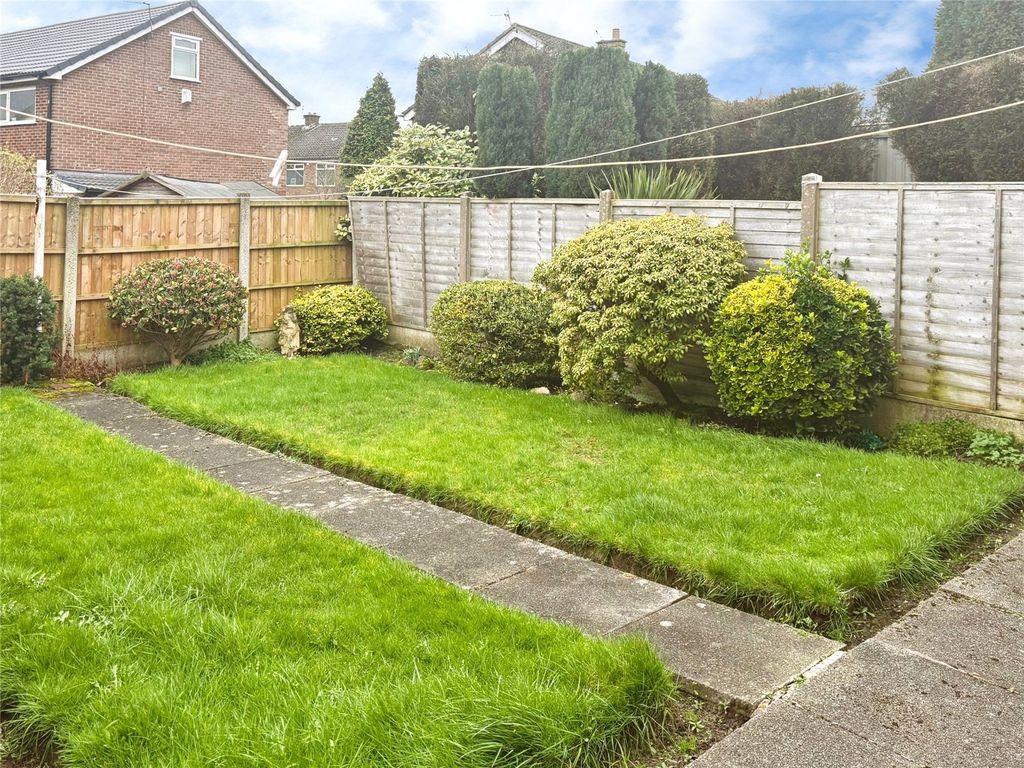 Property photo 3 of 10 Garden