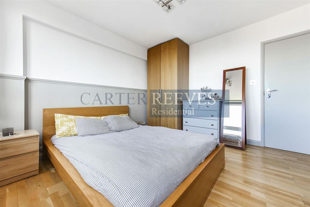 Property photo 1 of 8 Spacephoto-1.Jpg