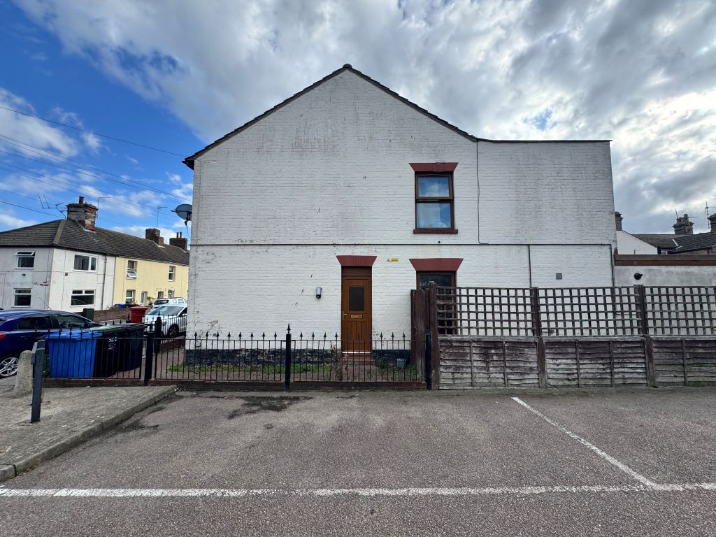 Property photo 1 of 14