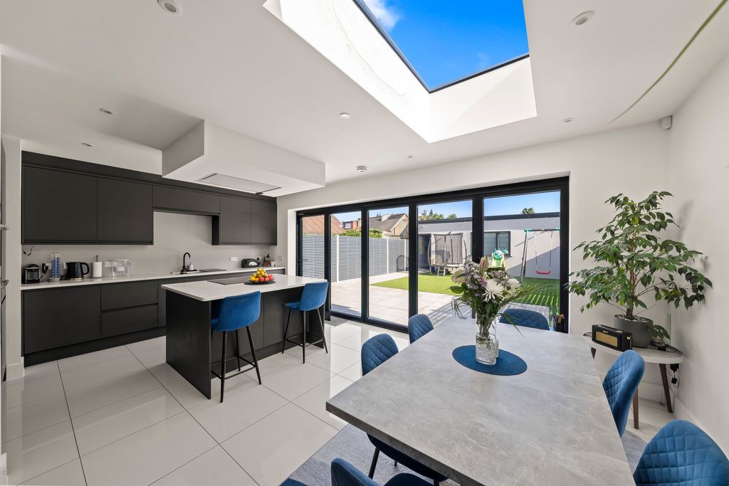 Property photo 3 of 32 Photo 20