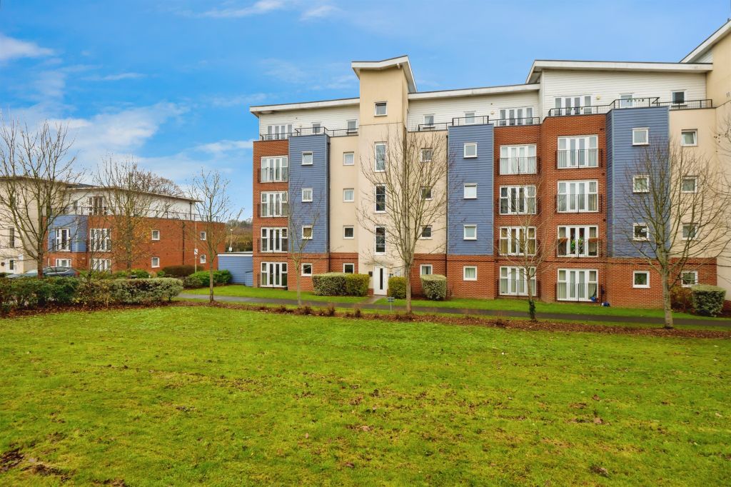 Property photo 1 of 17