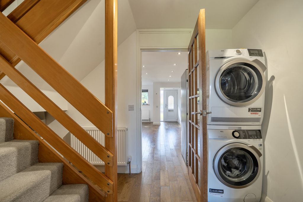 Property photo 3 of 13 1478868-13-6A2c3c...
