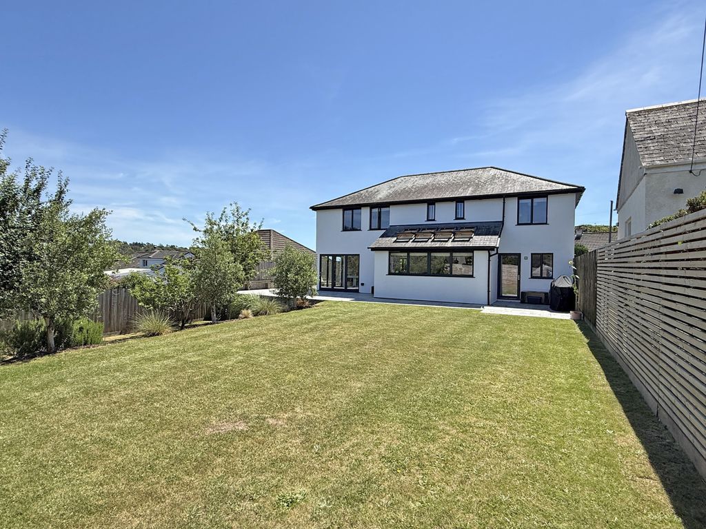 Property photo 2 of 21 Photo 2